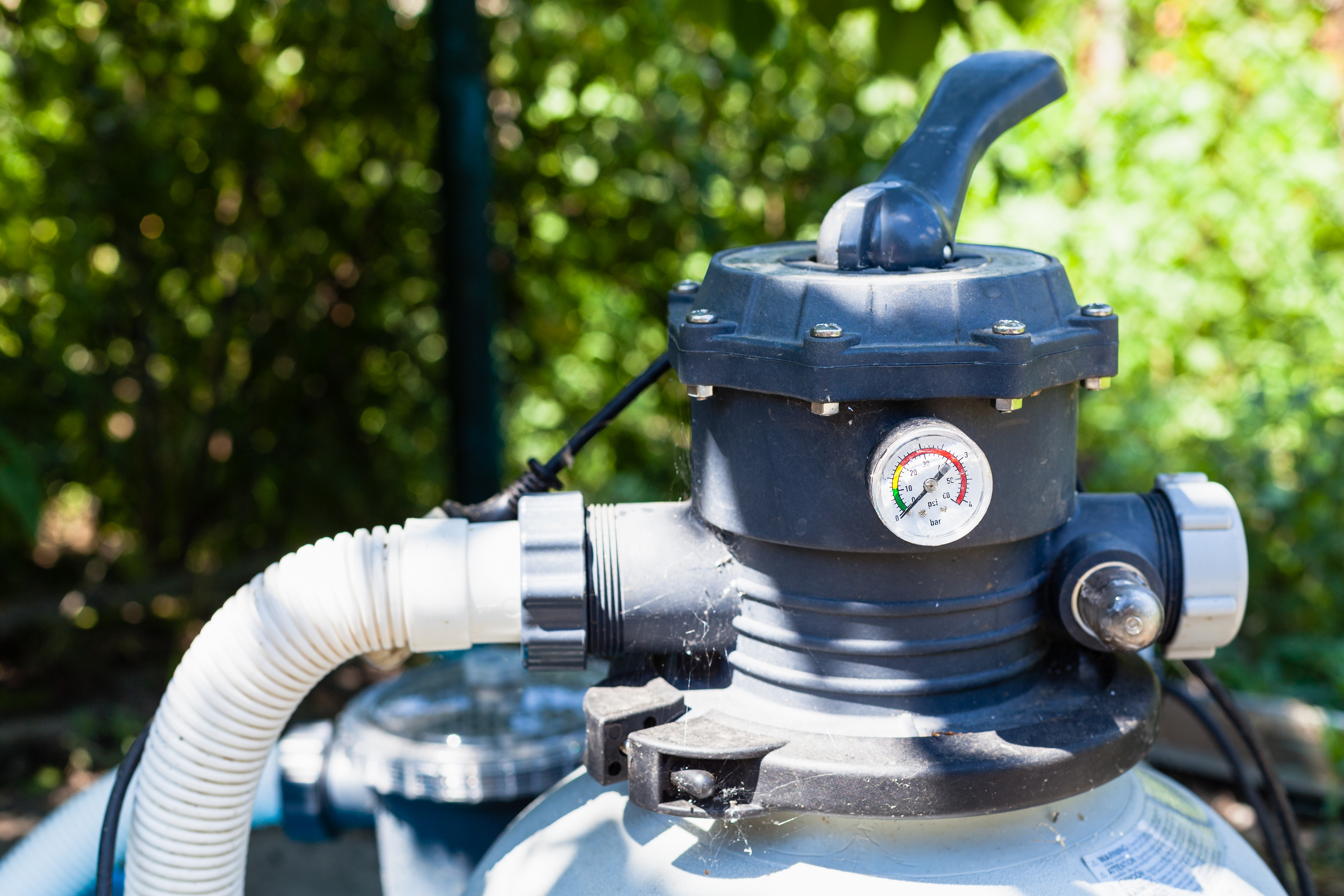 pool pump pressure balance